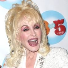Ana Gasteyer, Miley Cyrus & More Join New Dolly Parton Musical Film DOLLY PARTON'S MO