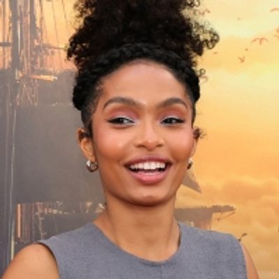 Photos: Jude Law, Yara Shahidi &amp; More Attend PETER PAN &amp; WENDY Screening at New York&#039;s South Street Seaport Museum