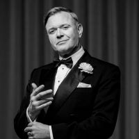 Darren Day Joins CHICAGO UK Tour Cast As Billy Flynn