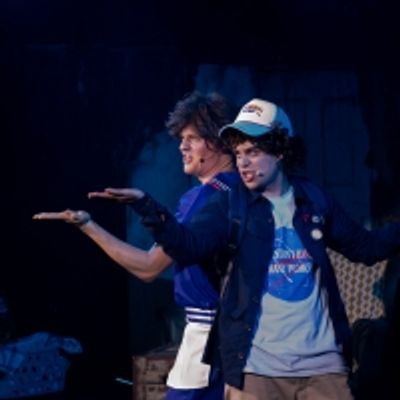 Photos: First Look at the UK Debut of STRANGER SINGS!
