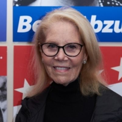 Photo Flash: BELLA BELLA Celebrates Opening Night Off-Broadway