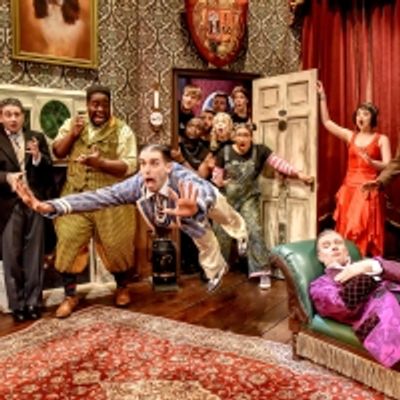 Photos: Check Out the New Cast of THE PLAY THAT GOES WRONG