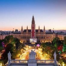 State Opera Sunday Announced at Film Festival on Rathausplatz