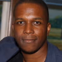 Working With Josh Gad Prepared Leslie Odom, Jr. for His Role on CENTRAL PARK