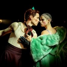 Photos: First Look at Eddie Redmayne, Jessie Buckley & More in CABARET!