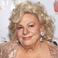 Renee Taylor, Lainie Kazan and Tim DeKay Featured in Today's PACK PODCAST Play