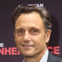 Tony Goldwyn, Bellamy Young & More From the Cast of SCANDAL To Reunite For A Second…