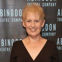 VIDEO: Celebrate the Holidays with Liz Callaway & More on Stars in the House- Live…