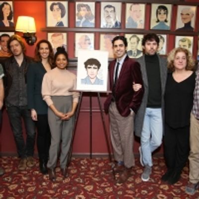 Photo Coverage: Damon Daunno of OKLAHOMA! Receives Sardi&#039;s Portrait