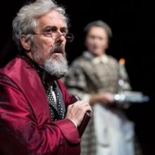 Photo Flash: A CHRISTMAS CAROL Rings In The Holidays At Hartford Stage