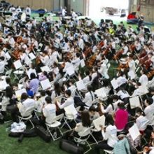 450 Student Musicians Unite to Support Ukraine In Performance