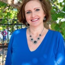 Women's Resource Center's Wonder Women Collective Series Continues With 'Helping Othe