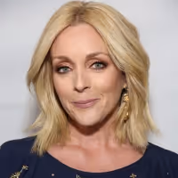 BWW Interview: Jane Krakowski Talks Her Role in THE WILLOUGHBYS & Opens Up About Her…