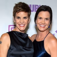 COME FROM AWAY Star Jenn Colella Engaged to Mo Mullen