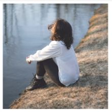 Mia Pinero Will Release Debut Album “Growing Up”