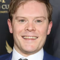 Broadway's Alex Weisman Undergoes Surgery After Being Punched in a Subway Station