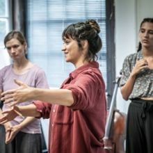 Photos: Inside Rehearsal For OTHELLO at the Watermill