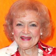 Betty White Auction Brings in Over $4 Million at Julien's Auctions Three Day Weekend…