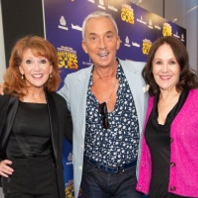 Photos: On the Blue Carpet for Opening Night of ANYTHING GOES