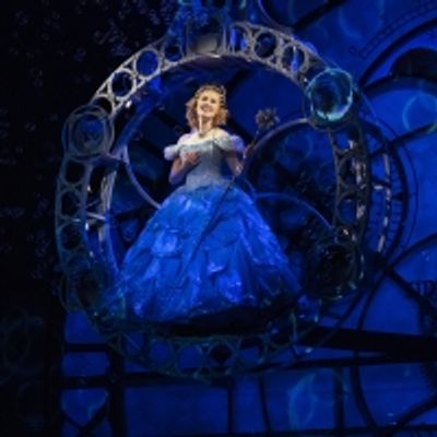 Photo: Get a First Look at McKenzie Kurtz as Glinda in WICKED
