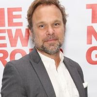 VIDEO: Norbert Leo Butz Sings 'Daffodils' From BIG FISH