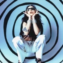 Alt/Rocker Maggie Lindemann Unveils Single, 'how could you do this to me'