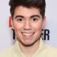 Podcast: LITTLE KNOWN FACTS with Ilana Levine and Special Guest, Noah Galvin!