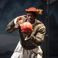 Photos: First Look at THE NOTEBOOKS OF LEONARDO DA VINCI at Goodman Theatre