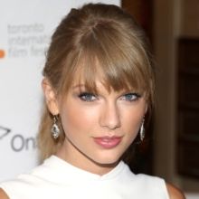 Taylor Swift to Release New Single 'Carolina' Friday