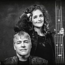 Bela Fleck and Abigail Washburn Will Perform at the Capitol Theatre in April 2022