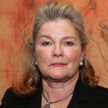 STAR TREK: VOYAGER to Celebrate 25th Anniversary With Cast Reunion On STARS IN THE…