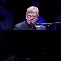 GRAMMY Hall Of Fame Welcomes Recordings By Neil Diamond, Elton John, Joni Mitchell…