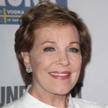 Julie Andrew Talks Going to Therapy, Becoming Friends With Audrey Hepburn and More on