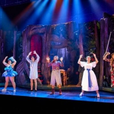 Photos: First Look at PETER PAN GOES WRONG on Broadway