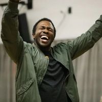 THE WRONG MAN Star Joshua Henry Confiscates Phone Mid-Performance