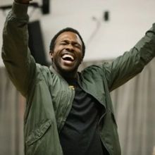 THE WRONG MAN Star Joshua Henry Confiscates Phone Mid-Performance