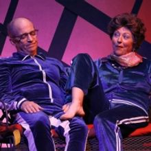 Photos: First Look At PRELUDE TO A KISS At Cape Rep Theatre