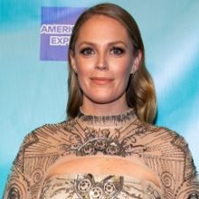 JAGGED LITTLE PILL Star Elizabeth Stanley Announces Engagement