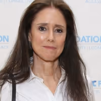 Julie Taymor, Julianne Moore, and Alicia Vikander Join THE GLORIAS Panel at Cooper…