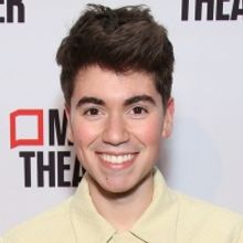 Noah Galvin to Star In Meet Cute's Holiday Rom-Com Series
