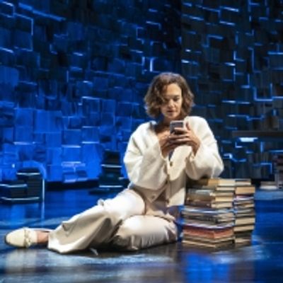 Photos: First Look at Katie Holmes, Eddie Kaye Thomas &amp; More in THE WANDERERS