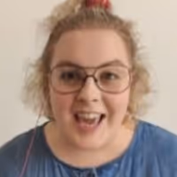 VIDEO: HAIRSPRAY West End Star Lizzie Bea Sings 'Good Morning, Baltimore'