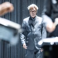 David Byrne's AMERICAN UTOPIA Announces Digital Lottery