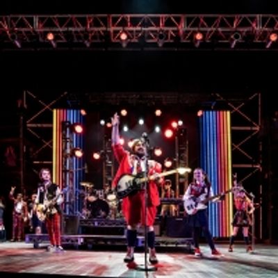Video: First Look at SCHOOL OF ROCK at Paramount Theatre
