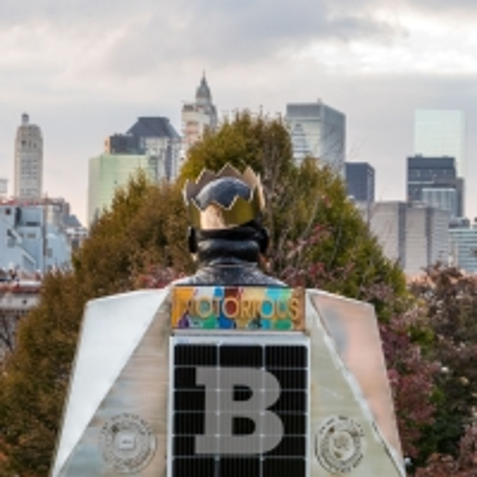 Sculpture Honoring Hip-Hop Legend Notorious B.I.G. Opens In Dumbo At Entrance To Broo