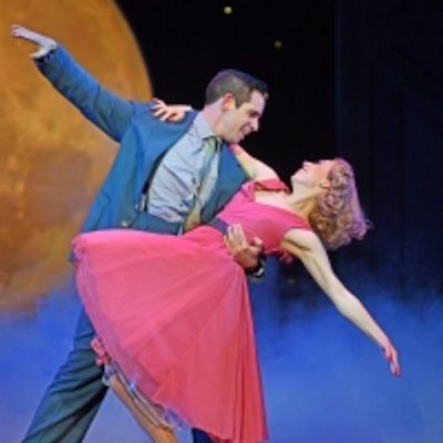 Photos: See Sally Ann Triplett, Emily Langham, Dan Burton &amp; More in the WHITE CHRISTMAS UK Tour