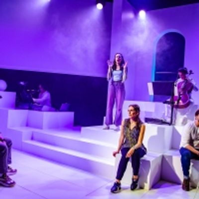 Photos: First Look at KILLING THE CAT at Riverside Studios