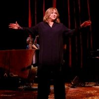 Photos: Kathleen Turner Brings FINDING MY VOICE to Town Hall