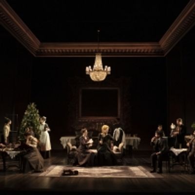 Photos: See Joshua Malina, Brandon Uranowitz &amp; More in New LEOPOLDSTADT Images