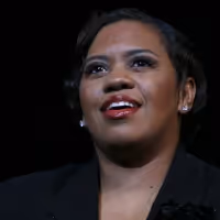 Chandra Wilson, James Pickens, Kelly McCreary, Kim Raver and More From GREY'S…